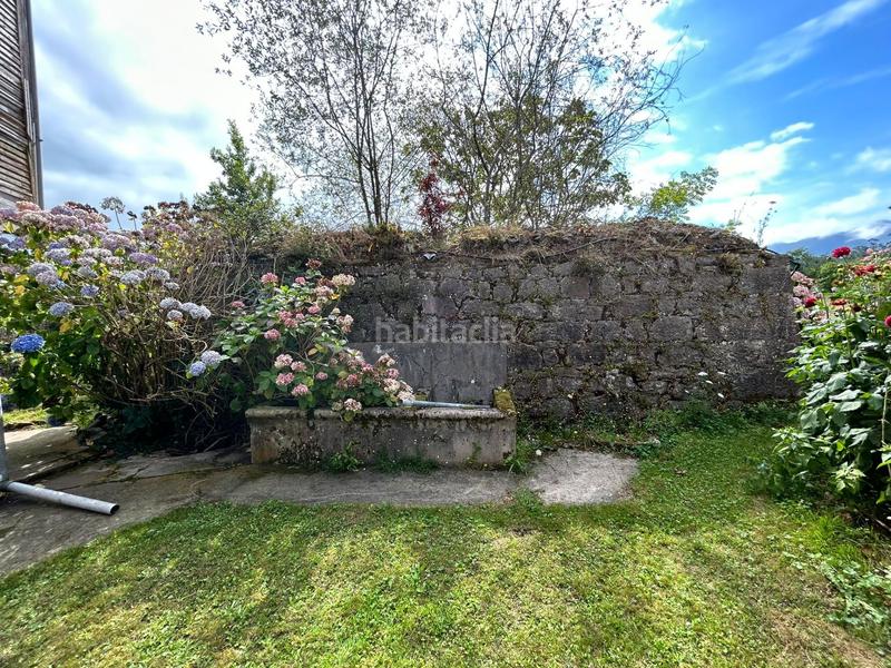 Foto 2e1584c2-63eb-4c7c-9c3b-2bbe24bdae0f. House in Parres