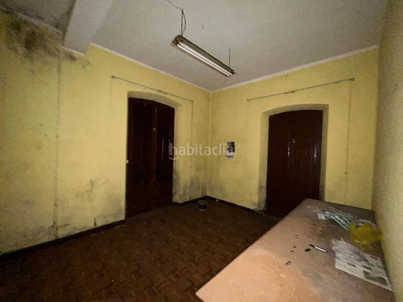 Foto 7da4d758-c5f2-452a-ae0f-85058ad7b955. Édifice dans Parres