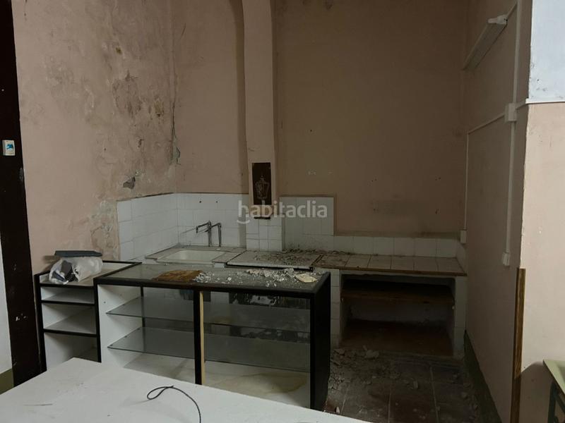 Foto c24eecc3-ed44-4989-867b-a6f9247a06b9. Édifice dans Parres