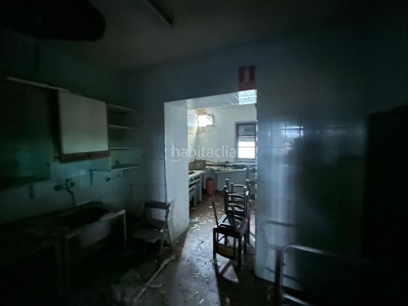 Foto d6cf9170-d162-47ce-8682-d60bc26def8f. Édifice dans Parres