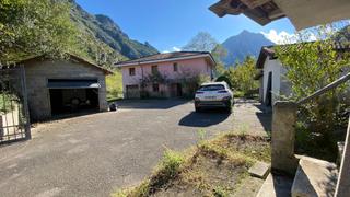 Casa a Amieva. Casa con finca de 5.500 m2 en amieva