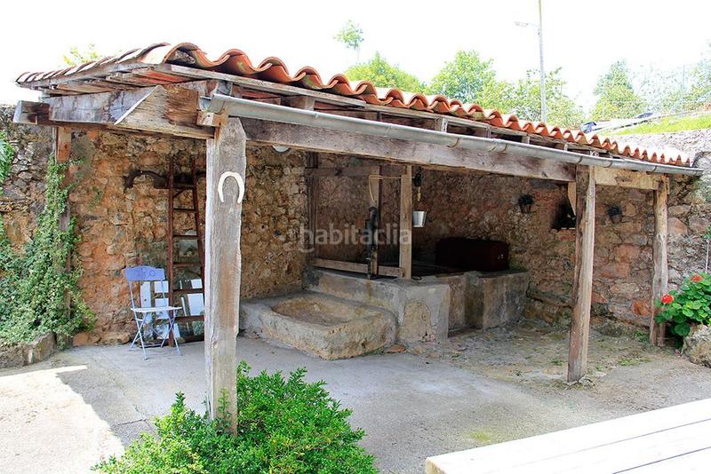 Foto 825090b1-165c-4db9-9e36-526f9e7af25c. Édifice dans Parres