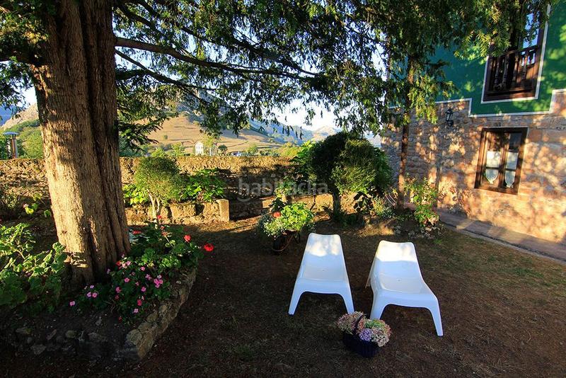 Foto 8c10f841-8e7e-4606-aef8-d18c143652a7. Édifice dans Parres