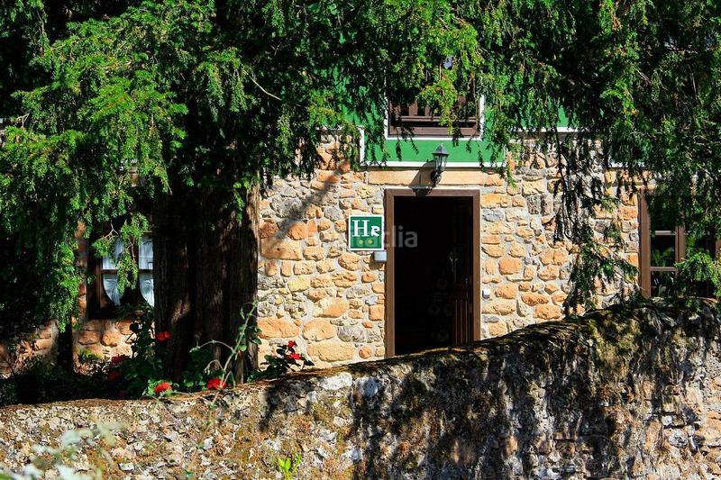 Foto f14358b6-e6c9-4185-879f-a57a24722ac7. Édifice dans Parres