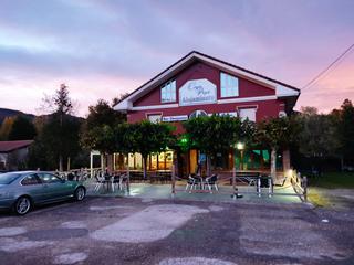 Edifici a Cangas de Onís. Venta de hotel en zona turística