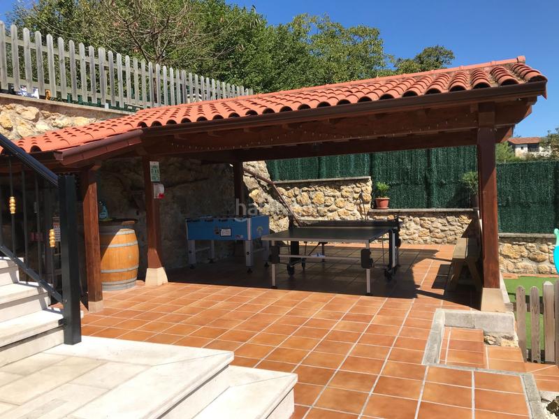 Foto 62da7099-a6db-4eb8-8211-1dcf61ebbfe6. Édifice dans Parres