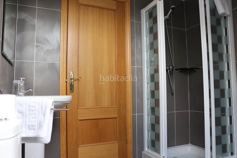 Foto af84ecf4-089f-4e83-848b-afeb2cdf5e61. Édifice dans Parres