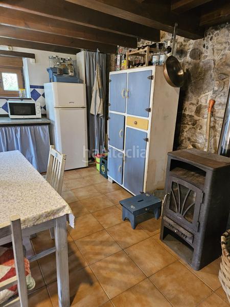 Foto 2f23da7a-3cc2-45a6-8a6f-b2ace0f98c9f. Maison dans Parres