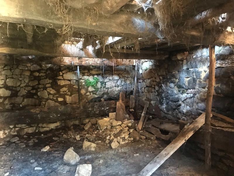 Foto 1fabea88-22f9-414e-9f50-317b59904a1f. Haus in Parres