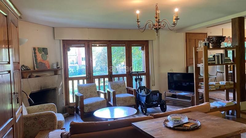 Foto 7028e777-481a-4584-9651-566f6ffd7cc5. Casa a Parres