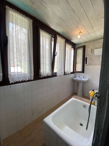 Foto 7defb2a7-a1f2-4ba9-a66b-5f7bf7326903. Casa a Ponga