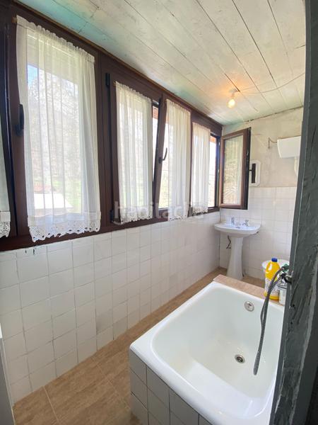 Foto 808f83ca-a5c8-47b1-a123-23bdf0cef6aa. Casa a Ponga