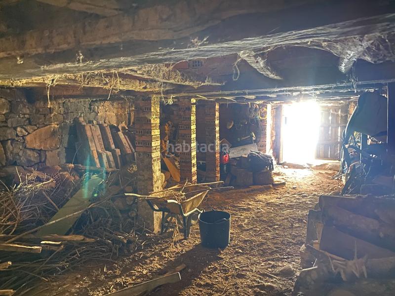 Foto f5a27521-a7d8-46db-942b-e46f5895dd8d. Casa a Ponga