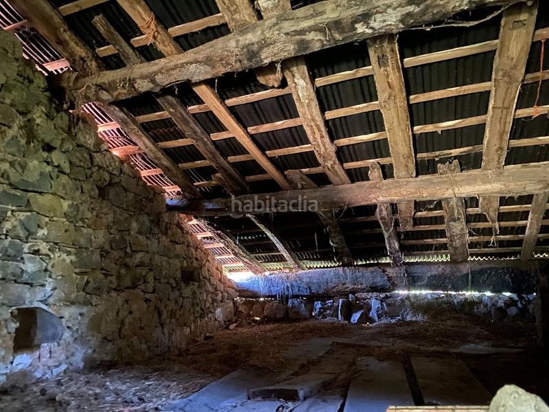 Foto 58e29fb2-3dc3-4bf2-bfa9-5e3022666549. Casa conjunto de 3 cuadras con terreno en Parres