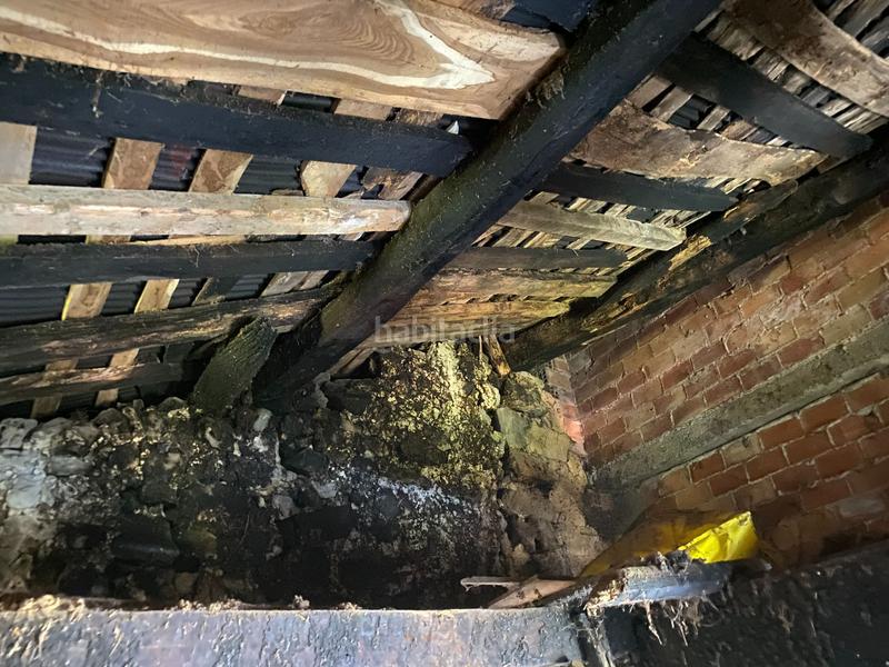 Foto 62f06782-adfe-411c-b097-2487a1a1aa65. Casa conjunto de 3 cuadras con terreno en Parres