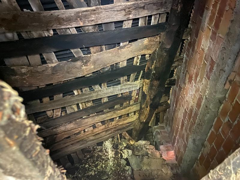 Foto 68ece8e0-73c2-4655-a7fc-540b01cdfcbf. Casa conjunto de 3 cuadras con terreno en Parres