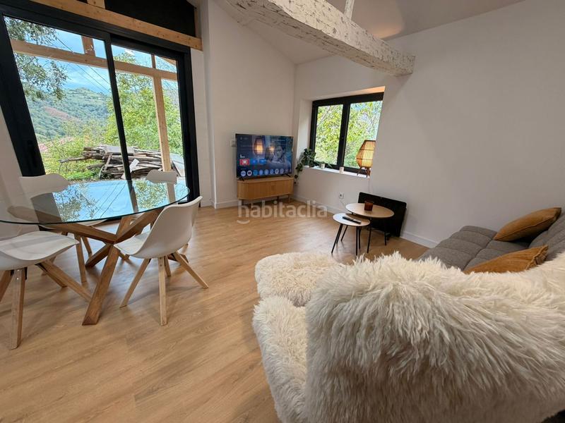 Foto 7bd79a12-b6a4-4b1c-946f-56003242473b. Casa construcción recien reformada en Parres