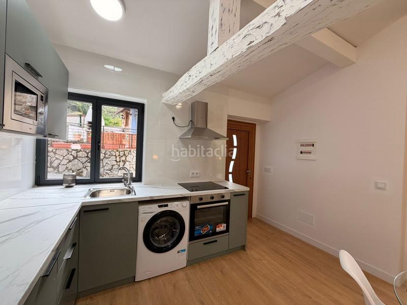 Foto e74daf3c-f776-42ca-9024-8cc6b699997b. Casa construcción recien reformada en Parres