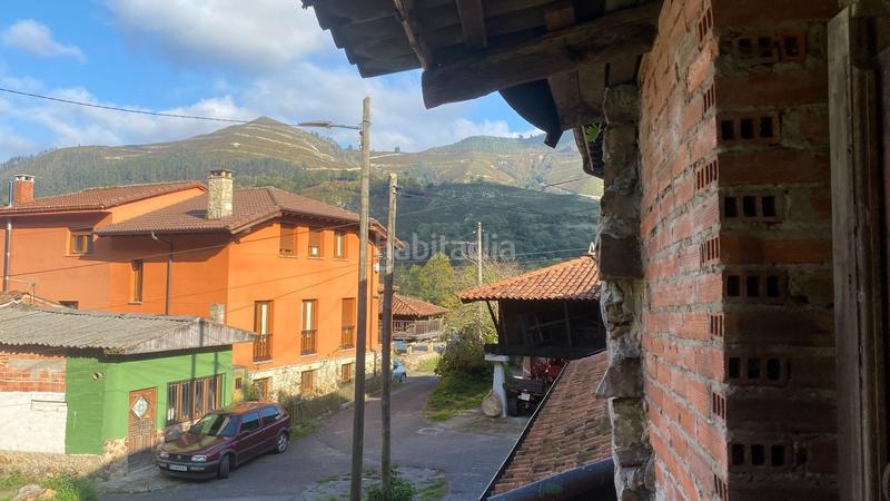 Foto 484e8d27-ab95-4c78-a78e-f62385df691f. Casa adossada a Parres