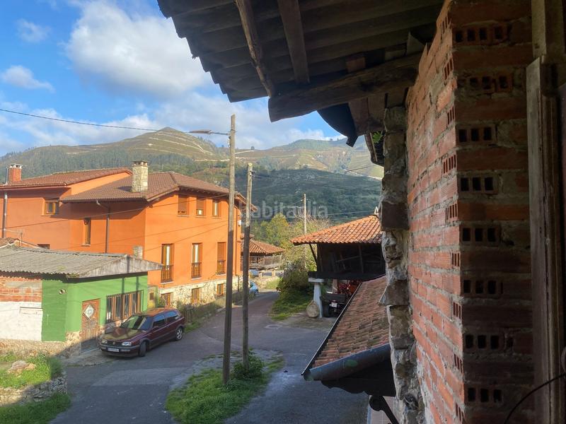 Foto 7edb4aa3-9029-4a19-8454-4b91b737309b. Casa adossada a Parres