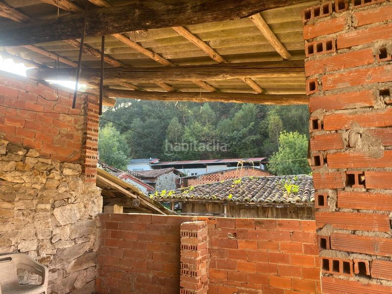 Foto 83570b49-1792-46f8-b727-40da094f71df. Casa adossada a Parres