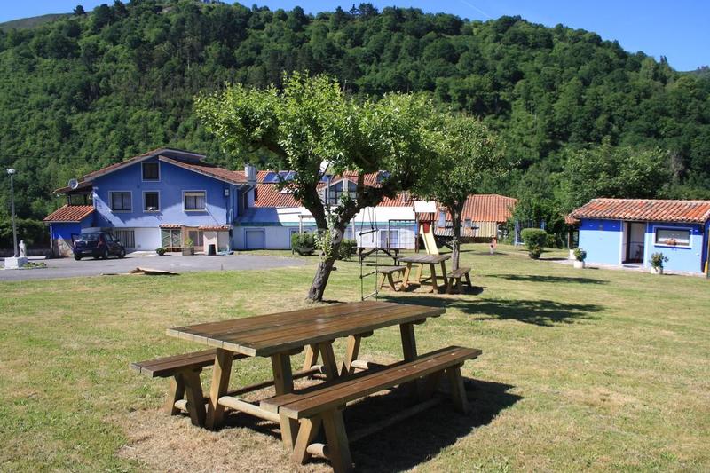 Foto 35e8aeee-625a-48ba-9304-73045bec3092. Édifice dans Cangas de Onís