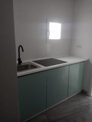 Appartement à San Martín del Rey Aurelio. Piso de dos habitaciones y terreza en el entrego.