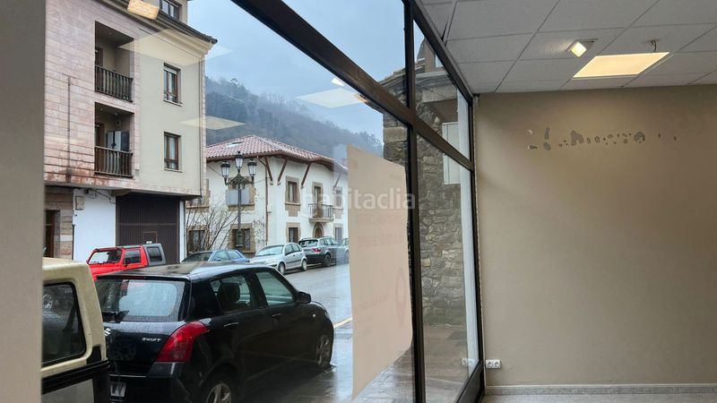 Foto 40279c43-1be9-4fe2-bf96-2188f37d205f. Local comercial a Cangas de Onís