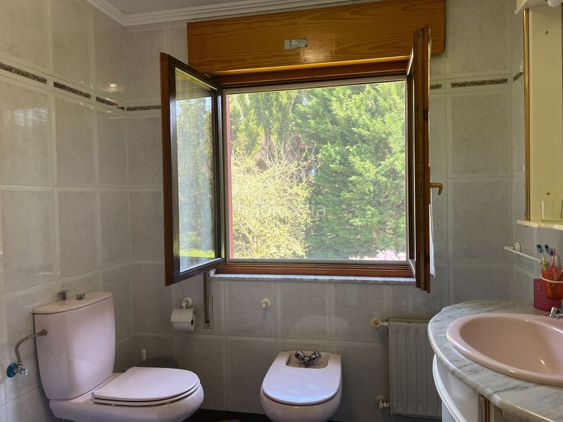 Foto 19d2236e-f347-47f4-b511-0027633a6a30. Casa amb calefacció a Cangas de Onís