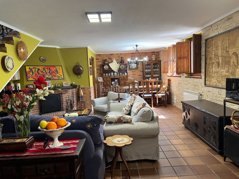 Foto 96840b5d-70d3-4e77-9c28-75731dd261ad. Casa amb calefacció a Cangas de Onís