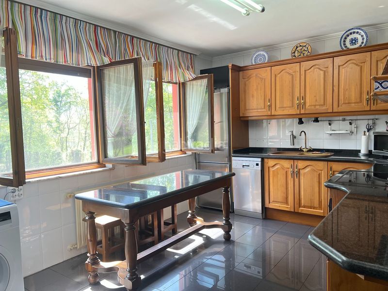 Foto cbcf3342-bc2d-4c51-9af2-068bb81519dc. Casa amb calefacció a Cangas de Onís