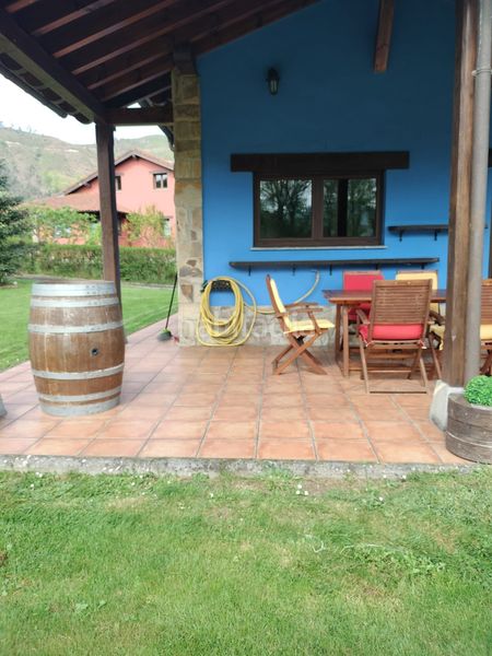 Foto c669e74d-0f71-45e2-9e40-7e6ad6394325. Casa amb calefacció a Cangas de Onís