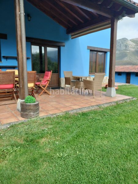 Foto f6dcea3b-2e33-4139-830e-c5f6ee630941. Casa amb calefacció a Cangas de Onís