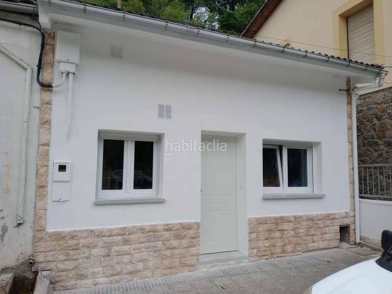 Foto 5b4bf825-68c7-43a2-a8db-7f2cdda53412. Local comercial a Parres