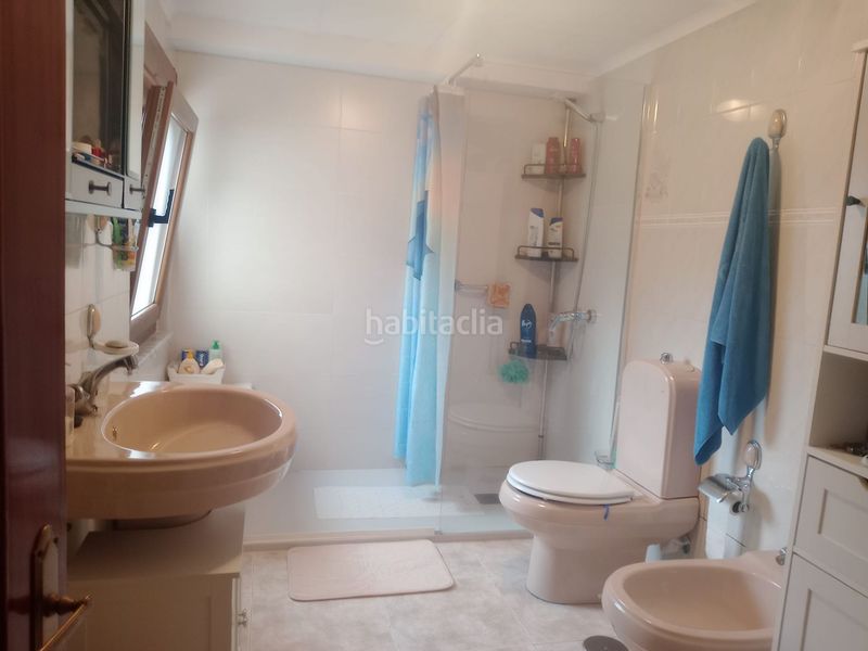 Foto b2895d2a-8173-43d4-805b-3e5df2952374. Casa amb calefacció aparcament a Parres