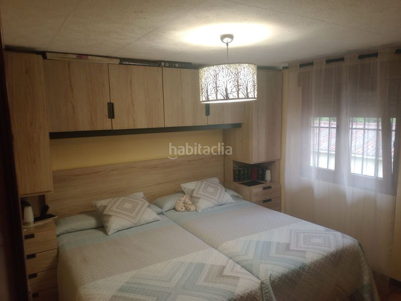 Foto b4d9d3b3-8103-4687-95c0-91a51842648b. Casa amb calefacció aparcament a Parres