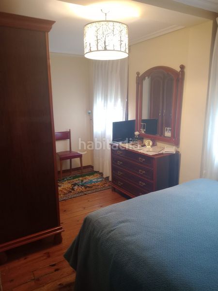 Foto f6a2dab9-7615-4e2b-844f-e708bd069052. Casa amb calefacció aparcament a Parres