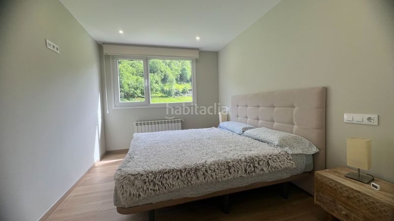 Foto 10080fbd-f120-4516-85c2-cc6d14bb00f9. Casa amb calefacció a Amieva