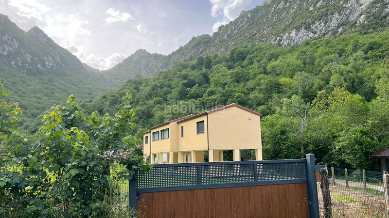 Foto 43fd8722-ce00-4fe0-8226-c7b76921f025. Casa amb calefacció a Amieva