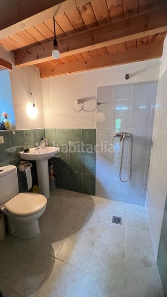 Foto c7a80754-2519-4e25-a8b2-b617236e8943. Casa a Ponga