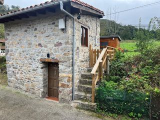 House in Cangas de Onís. Cabaña recien reformada muy cerca de cangas de onis.