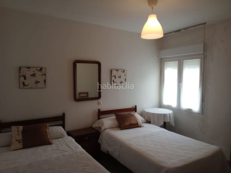 Foto 5a14b60f-1ea7-4f37-a040-d7f234ec363f. Edifici a Parres