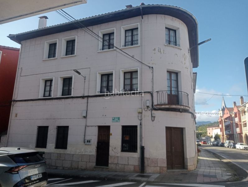 Foto 80a05c76-d9f7-4384-ba68-b5fa31745051. Edificio se vende edificio en el centro de arriondas en Parres