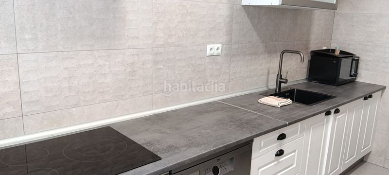 Foto efb34cd4-c3a5-4a96-bc23-7a6be41589b3. Casa a Parres