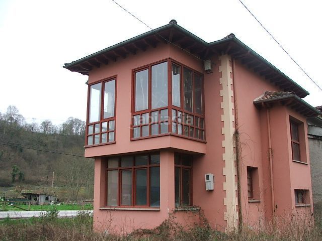 Foto 77031cac-27e3-48ff-9f2d-b5bc5955b47a. Casa a Parres