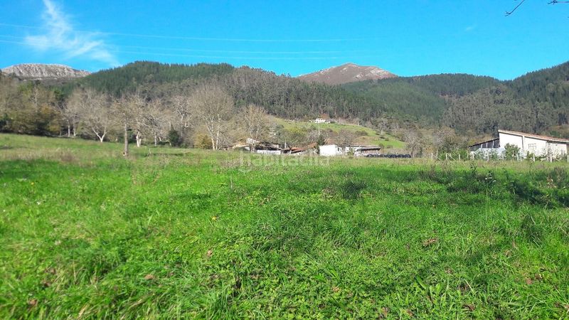Foto a1a667c7-02a5-4ec1-9cb3-b56ef880cbd1. Terreno residencial finca edificable cerca de arriondas en Parres
