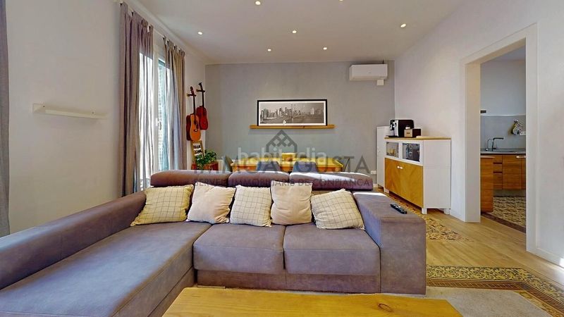 Foto d4760987-cf6a-4290-97b6-a2f614588f0a. Etagenwohnung mit heizung in L´Antiga Esquerra de l´Eixample Barcelona