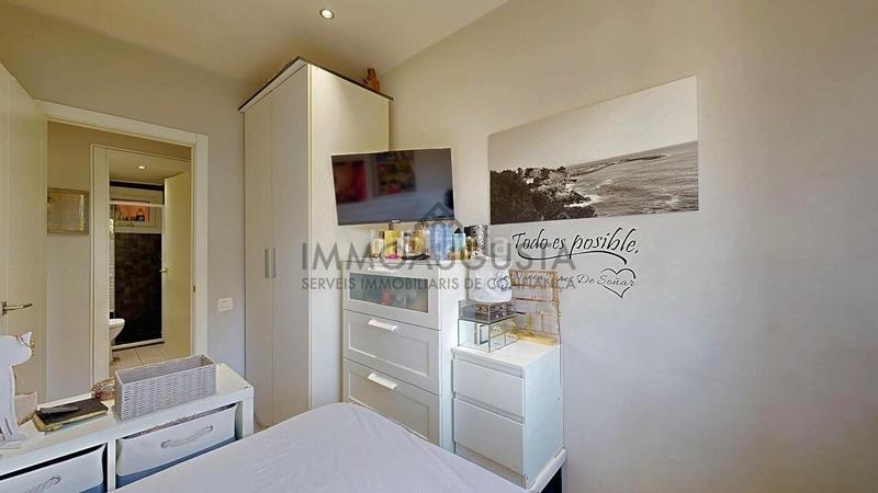 Foto 6c69d9c8-def0-4d4b-9de9-fd2cd1408ca1. Appartement avec chauffage parking dans Navas Barcelona