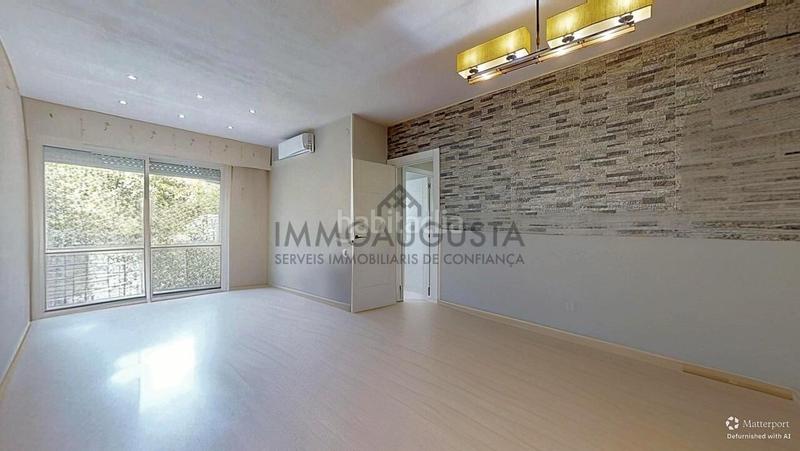 Foto 7614dca6-a1af-4c37-9411-60a8110de5a6. Appartement avec chauffage parking dans Navas Barcelona