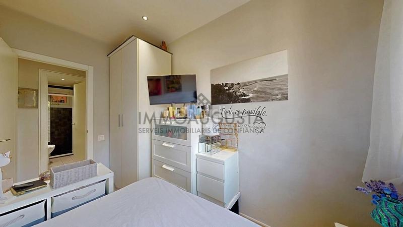 Foto 8146c2a2-cbf0-4498-8bc1-ad0512938d7e. Appartement avec chauffage parking dans Navas Barcelona